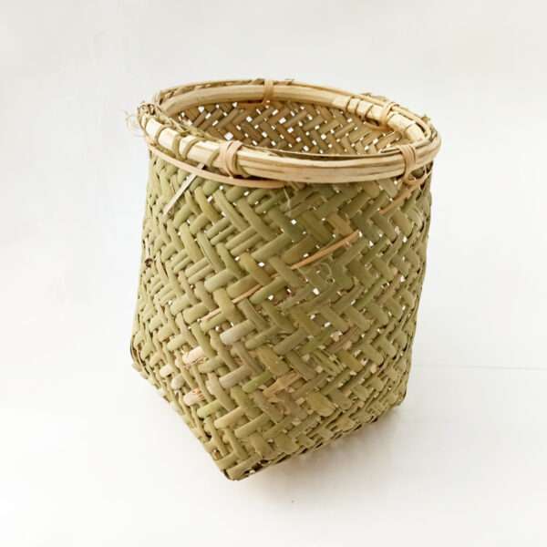 Eco Ceylon Steamer Basket AKA Piti Pettiya is made out of cane and bamboo